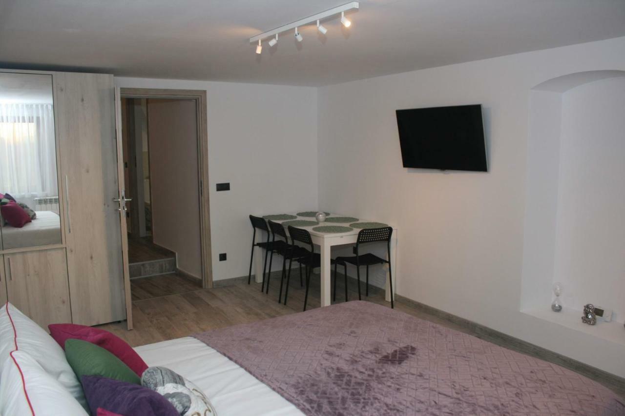 Amedeea's Apartment Sibiu Buitenkant foto