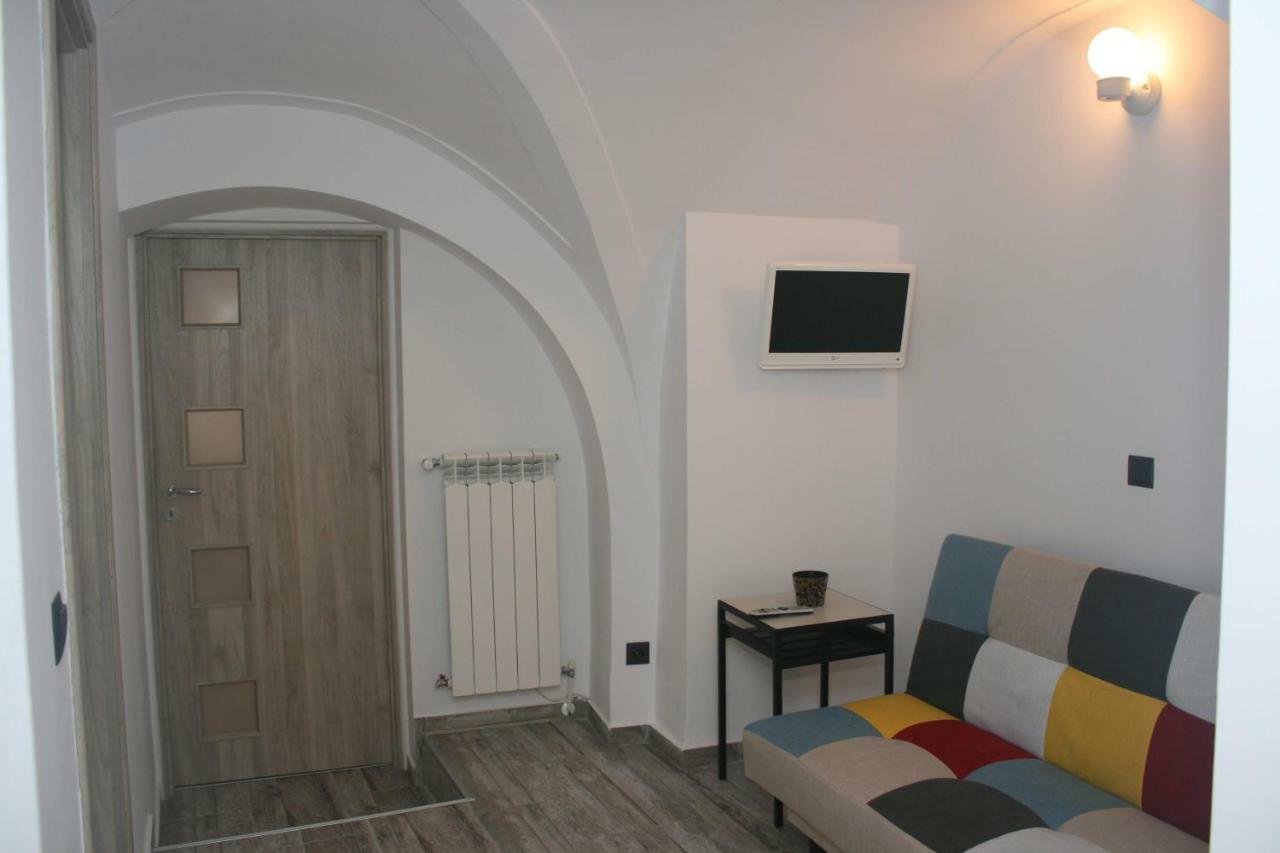 Amedeea's Apartment Sibiu Buitenkant foto